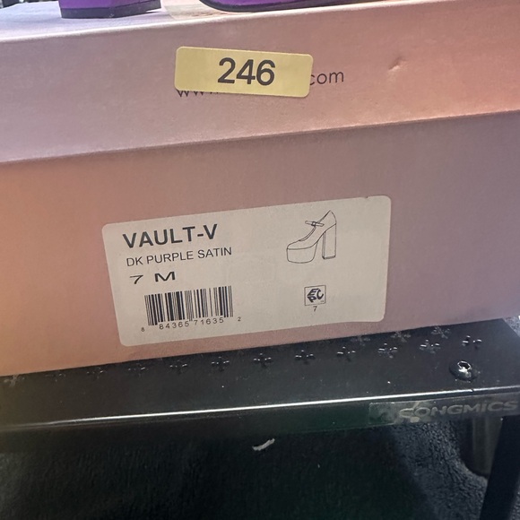 246. NEW SIZE 7 Purple Platform Shoes with Chunky Sole and Ankle Strap - Picture 7 of 7